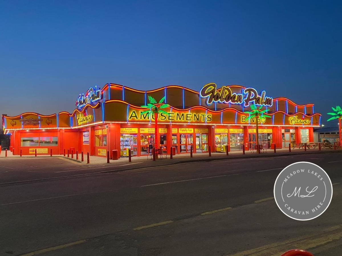 Palm Grove 181- Golden Palm - Pet Friendly, Wifi, Central Heating, Bed Linen - Meadow Lakes Caravan & Lodge Hire شابيل سانت ليوناردز المظهر الخارجي الصورة